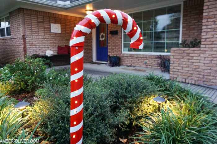 How to make a candy cane decoration