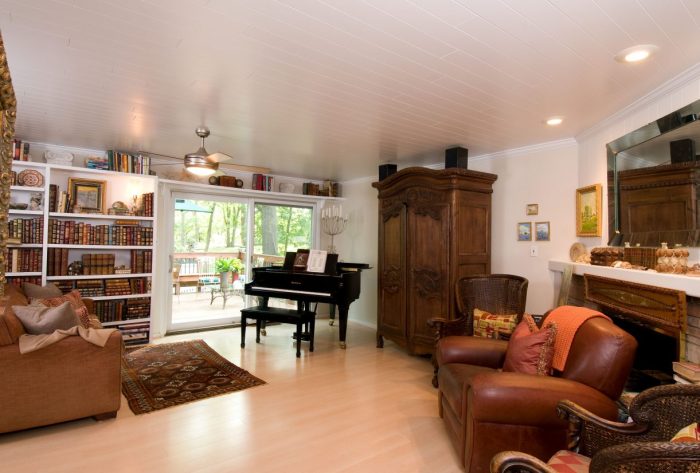 How to decorate a room with low ceilings