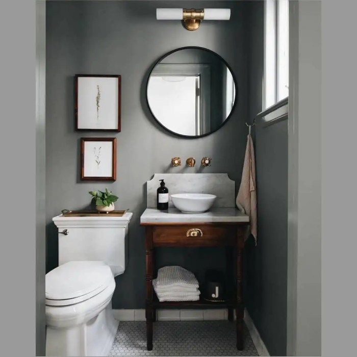 How to decorate a red powder room